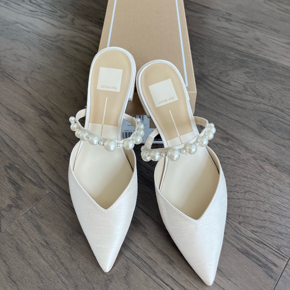 Dolce Vita Flats